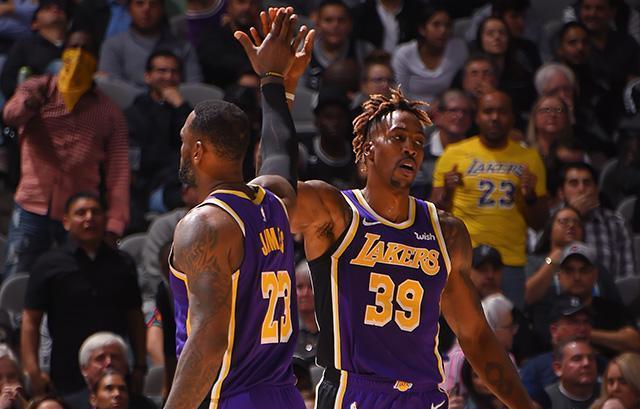 冒进两极化 冒进两极化